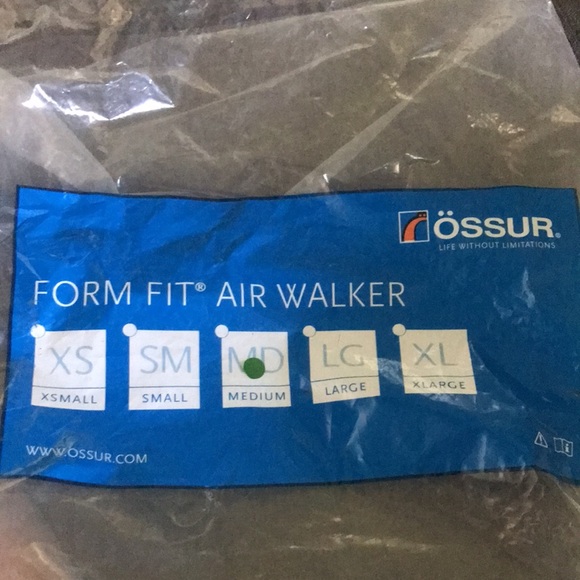 OSSUR FORM FIT WALKER/SZ. MEDIUM - Picture 7 of 7